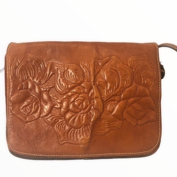 Patricia nash carved tooled leather flap bag - Picture 1 of 16